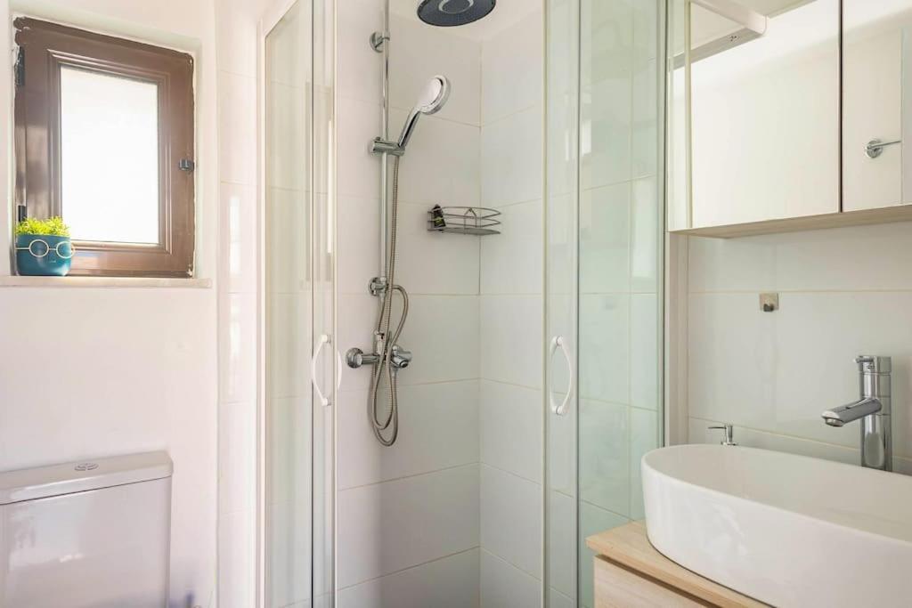Downtown 22Sqm Green Nest King-Size Bed Athen Exterior foto